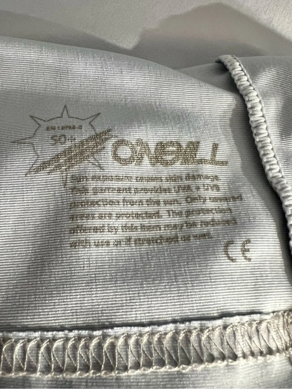 O’NEILL Basic Skins Long Sleeve Rash Guard Sun Shirt